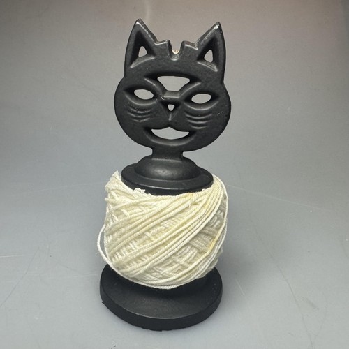 Vtg cast iron cat string - cast,